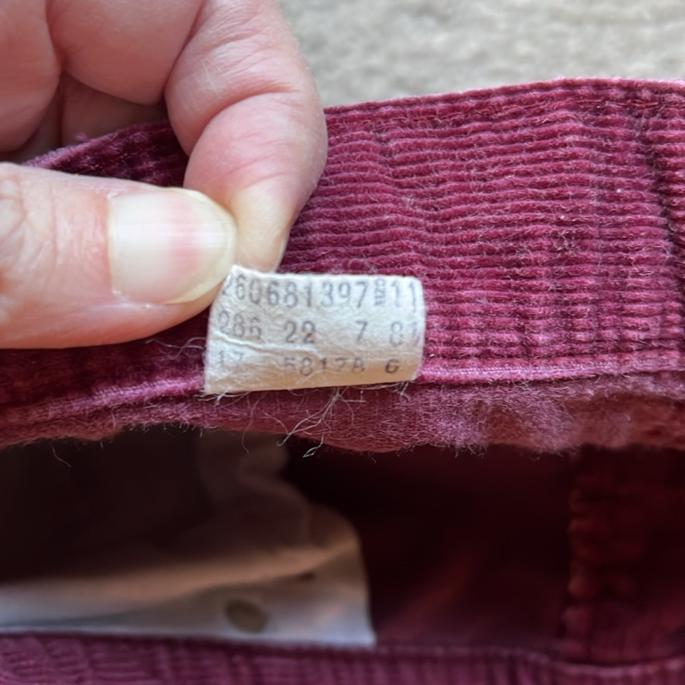 HP 🎉 Vintage Levi’s berry high waist cords size 7 approx - Picture 8 of 12